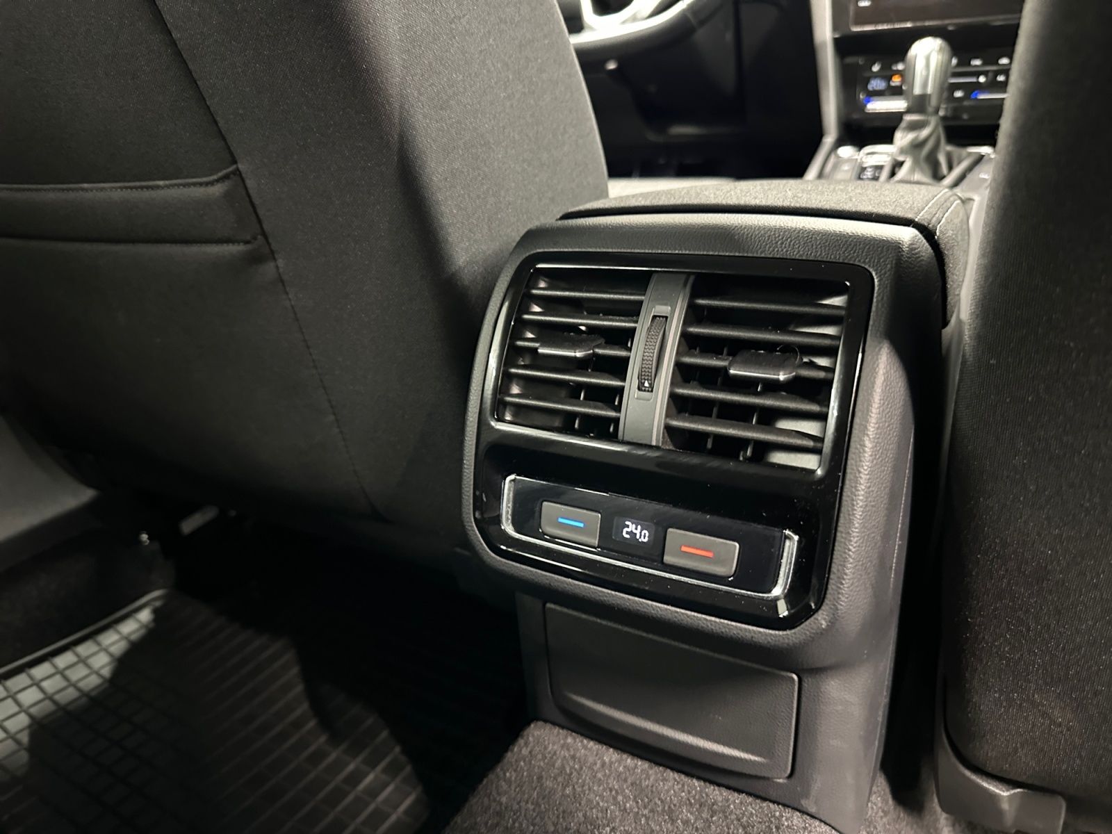 Volkswagen Passat Variant - Bild 11