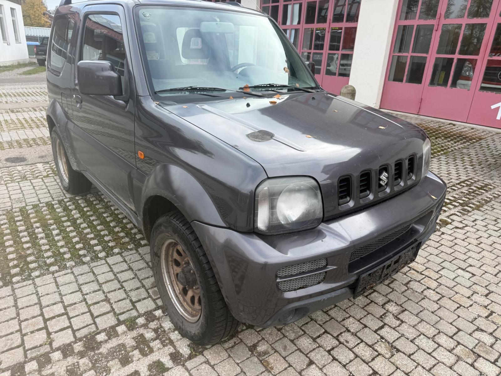 Suzuki Jimny 2009 — вигляд ззаду