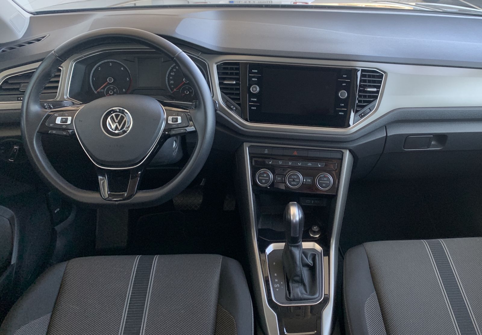 Fahrzeugabbildung Volkswagen T-Roc 2.0 TDI*Style*LED*ACC*Navi*Cam**PDC*