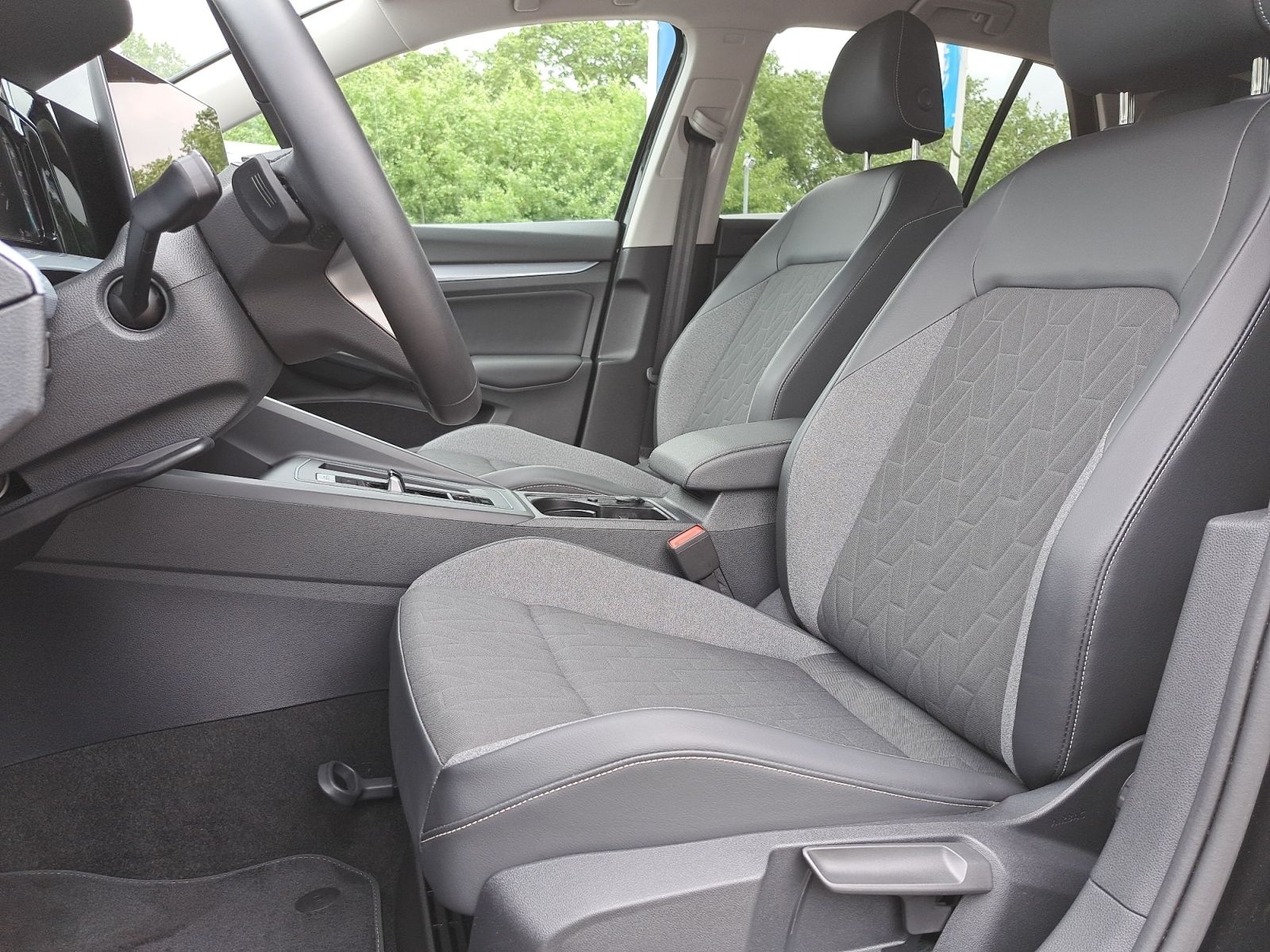 Volkswagen Golf - Bild 18