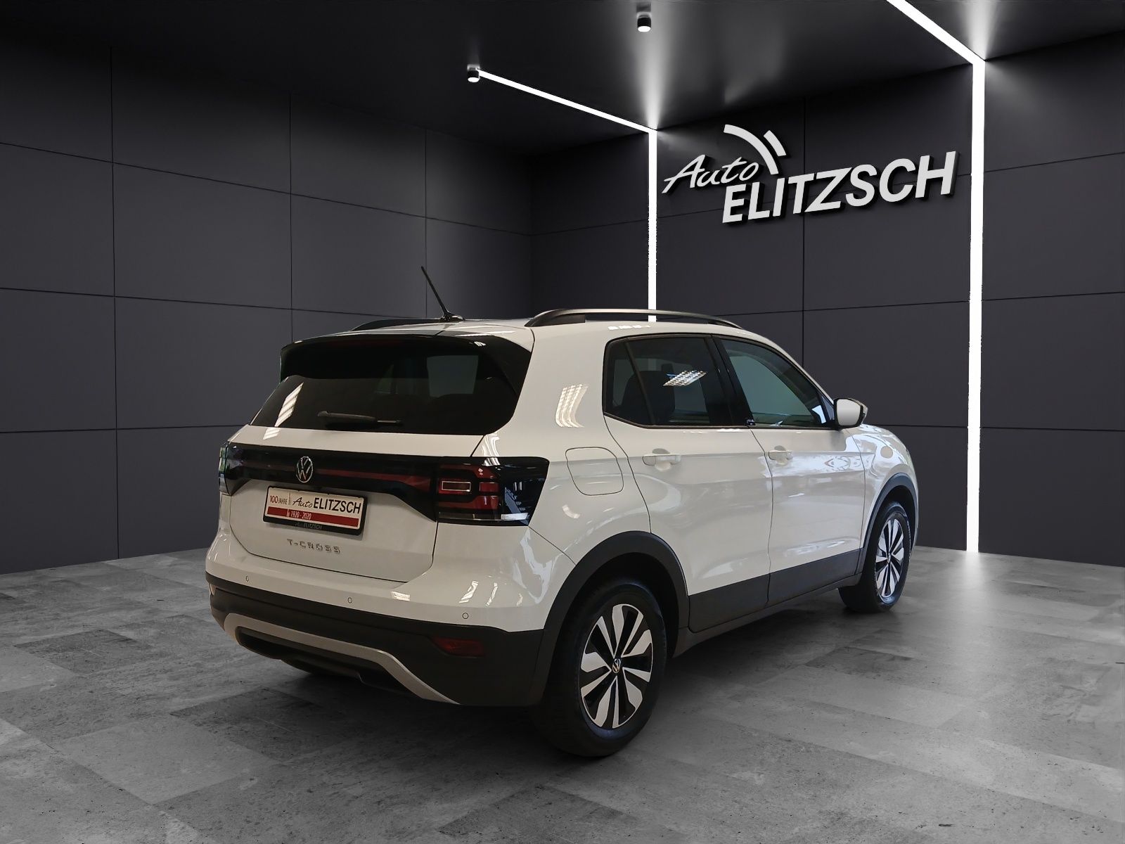Fahrzeugabbildung Volkswagen T-Cross TSI Move RFK AHK App-Co. SHZ ACC Climatr