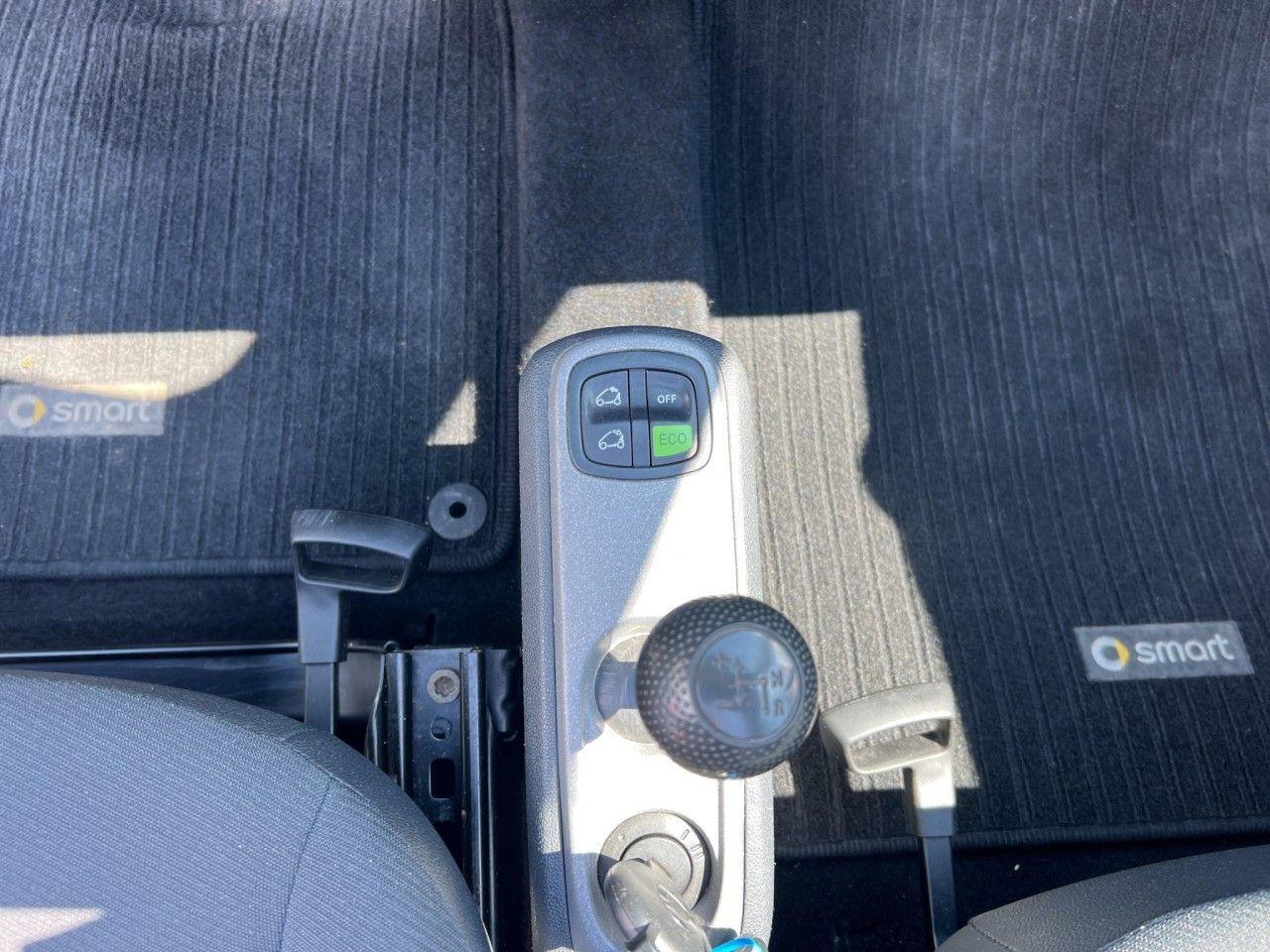Smart fortwo cabrio MHD Cabrio SHF gepfl. TÜV neu
