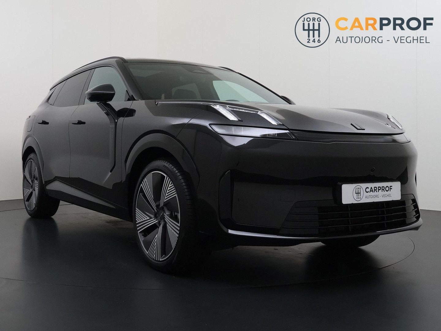Lynk & Co 08