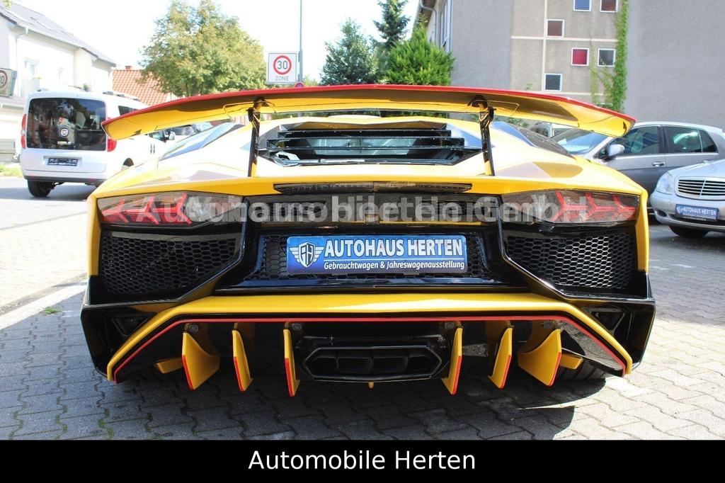 Lamborghini Aventador