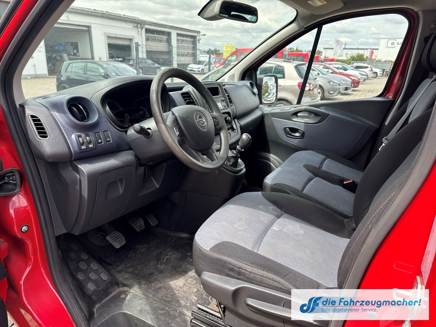 Fahrzeugabbildung Opel Vivaro B Kombi Combi 9Si. L1H1 2,7t *7152 *EXPOR