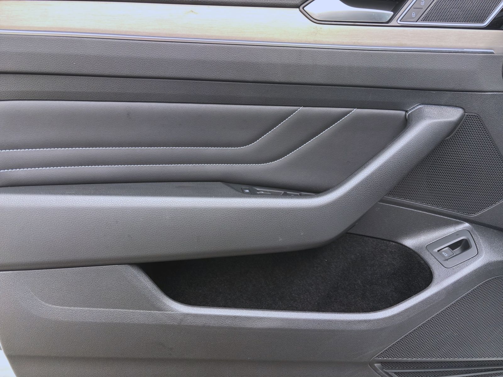 Volkswagen Passat Variant - Bild 10