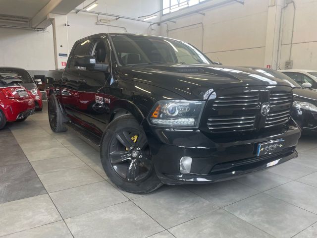 Dodge RAM 5.7 HEMI SPORT TOTAL BLACK