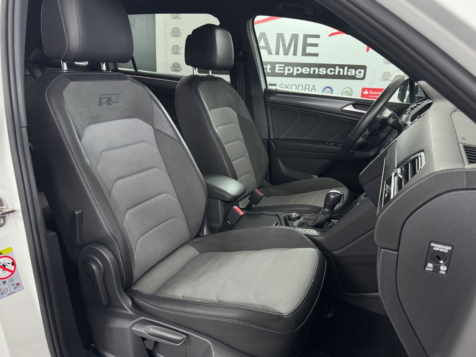 Volkswagen Tiguan Allspace R-Line 4Motion 2.0TSI AHK 360 foto 14