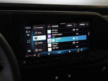 Volkswagen Caddy 2.0TDI LED NAVI APP KAMERA 5J GARANTIE