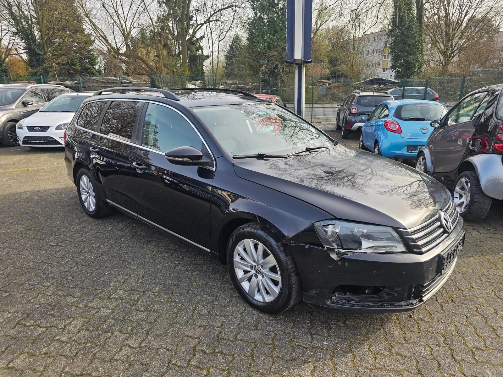 Volkswagen Passat Comfortline BlueMotion Navi*AHK*Tempomat