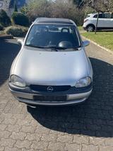 Opel Corsa B Atlanta 1.4 silber - Opel Corsa: Atlanta
