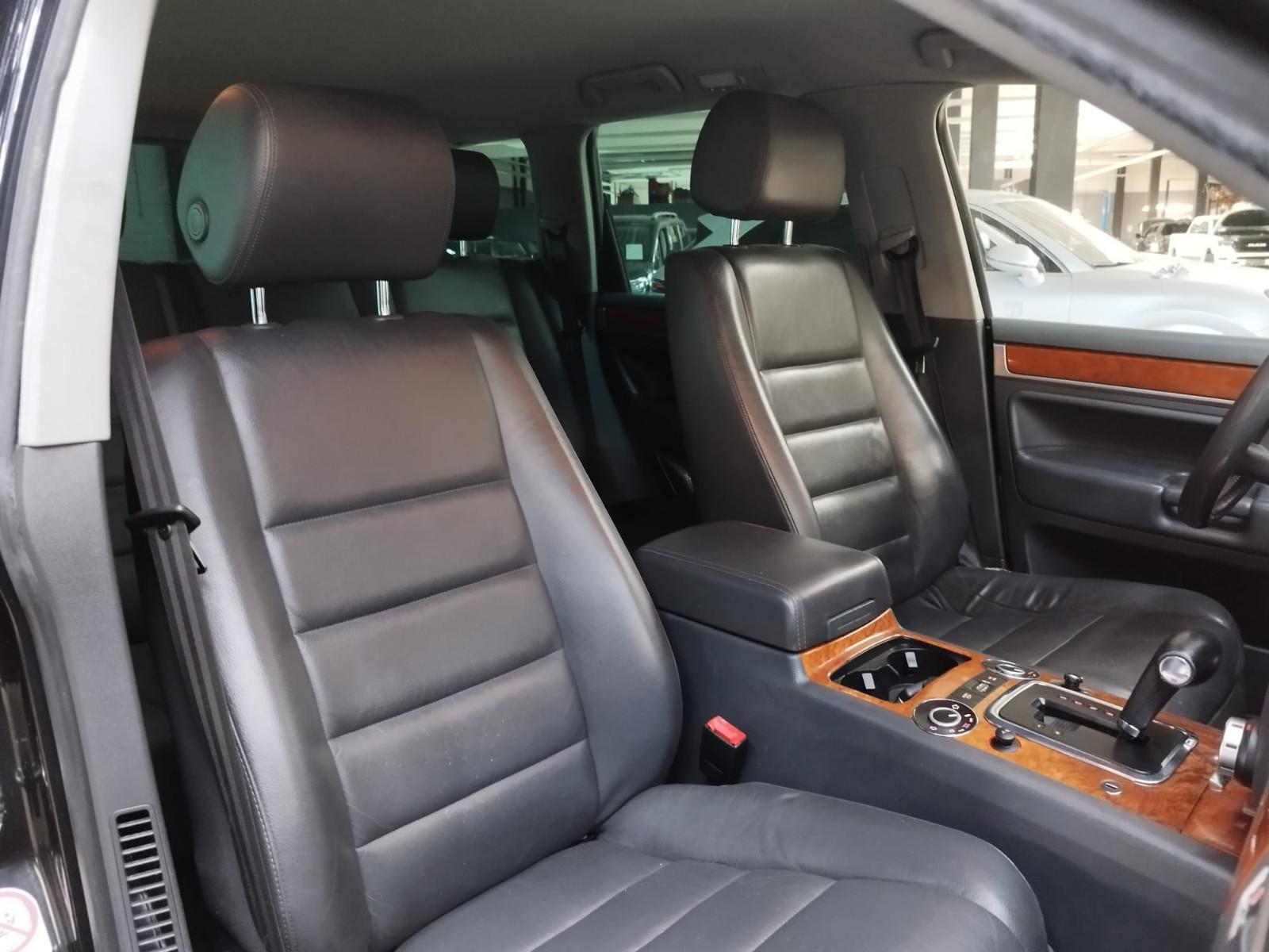Volkswagen Touareg 2005 — photo 19