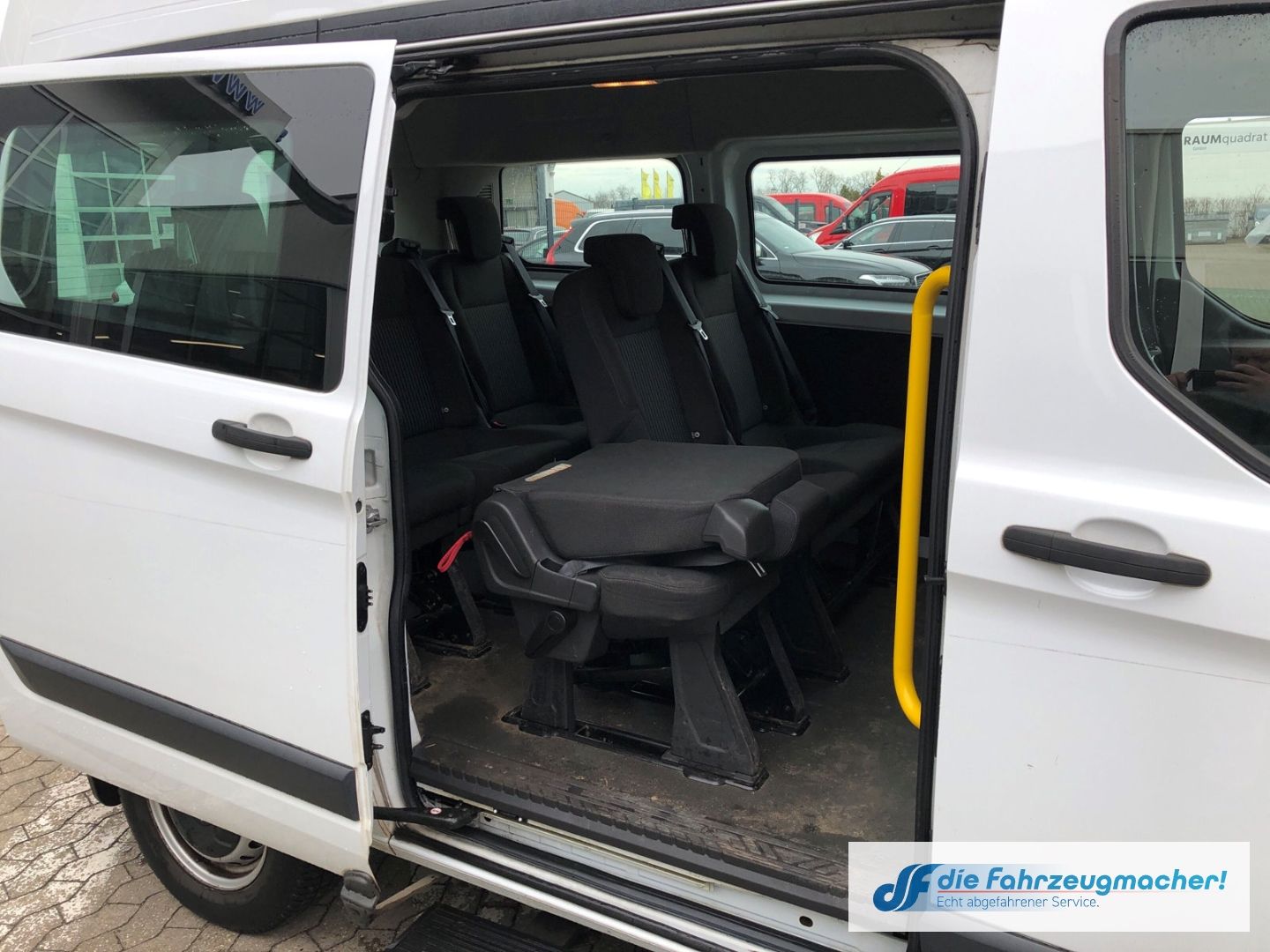 Fahrzeugabbildung Ford Transit Custom 300 L1H2 Trend 2.2 TDCi *1321*KLI