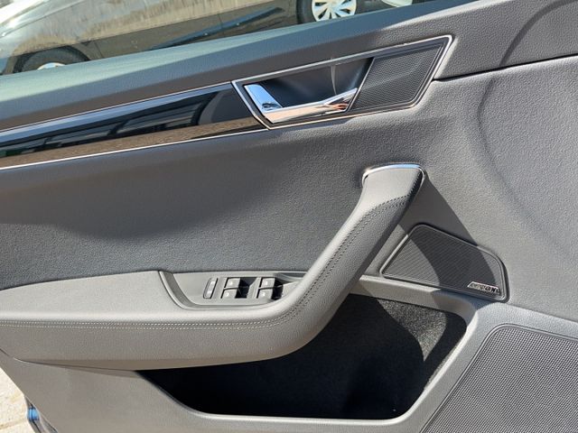 Superb Combi L&K 2.0 TSI DSG Leder Schwarz