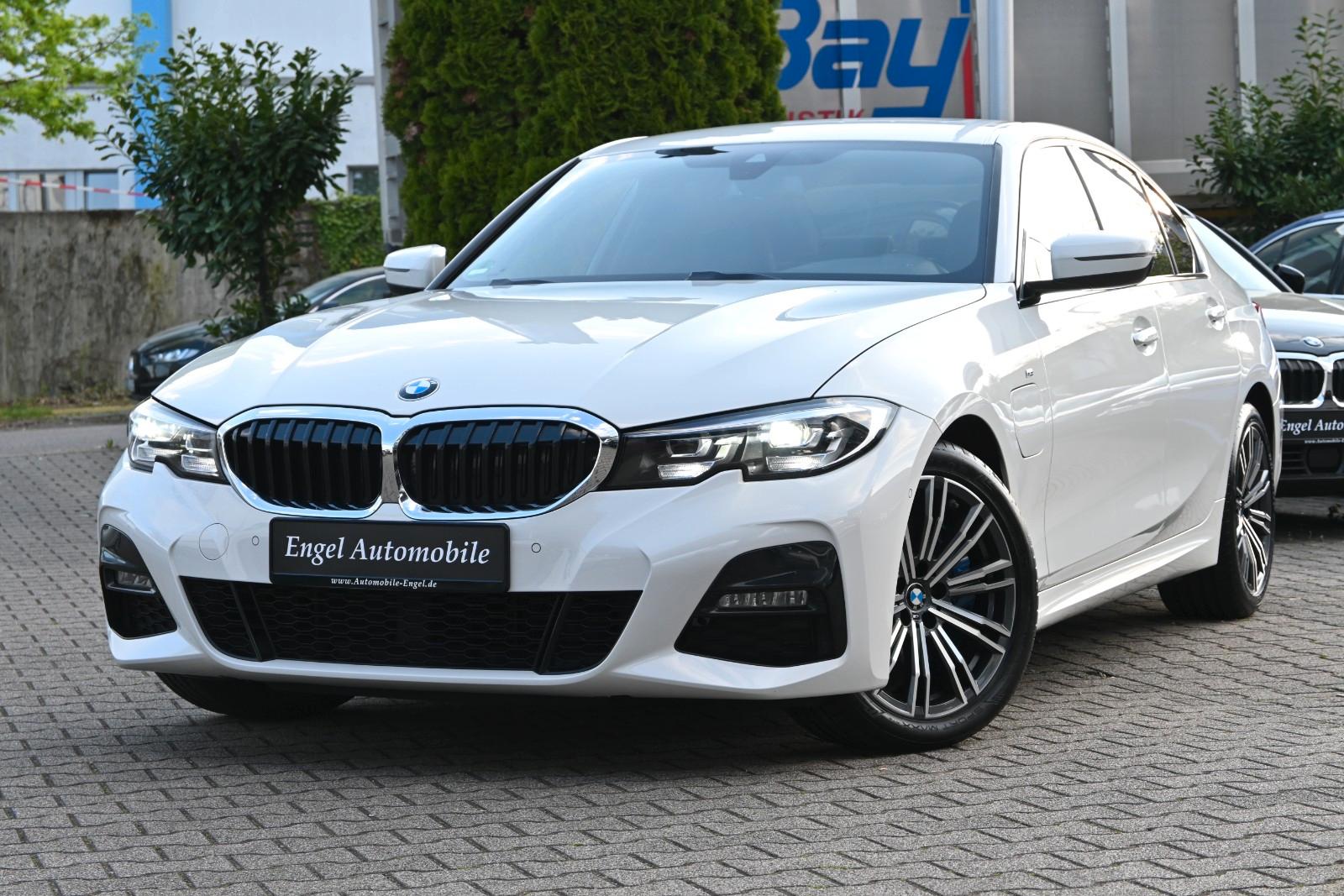 BMW 330 e M Sport H&K LED Lane Side