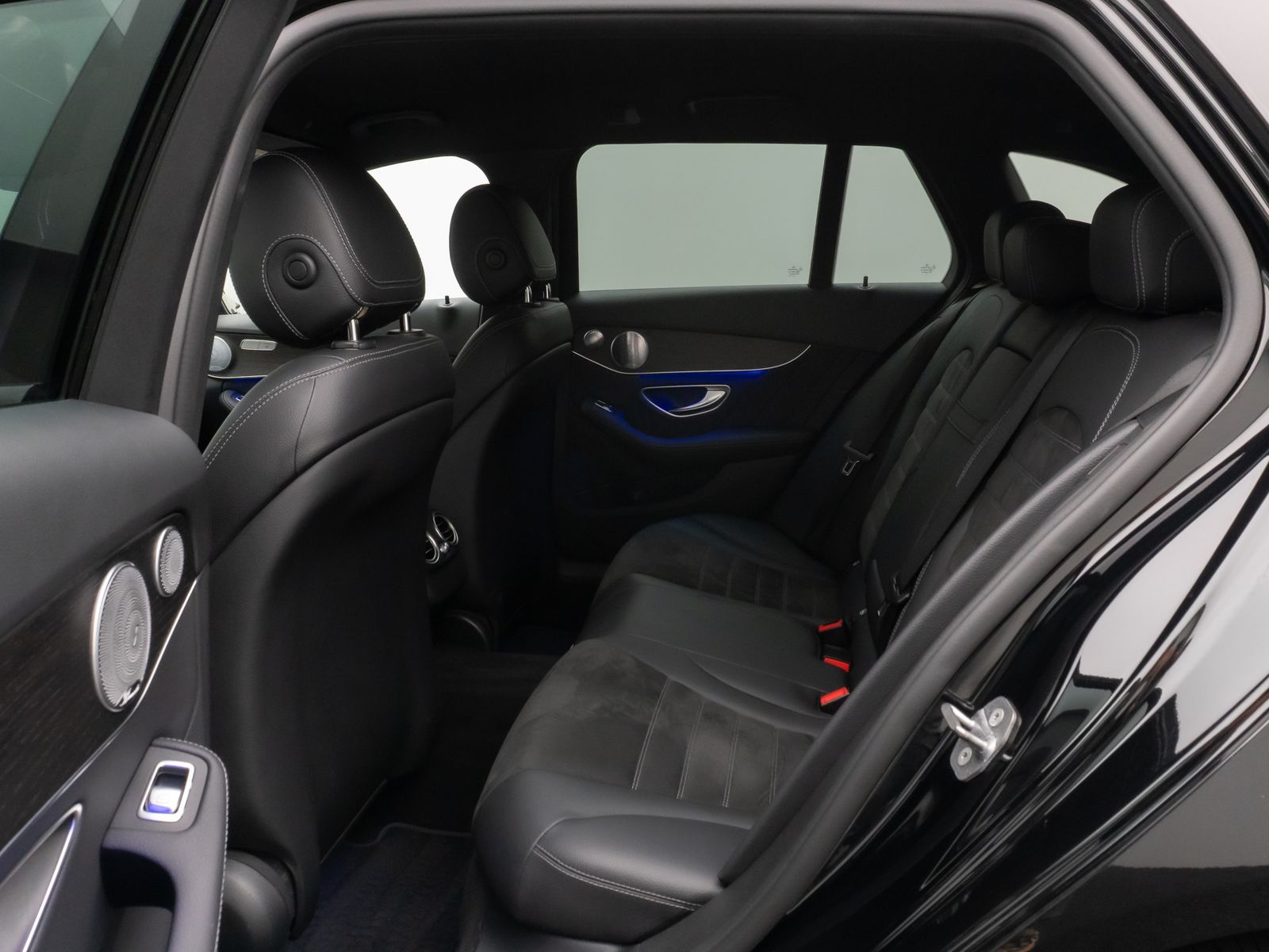 Fahrzeugabbildung Mercedes-Benz C 300d AMG Line 4Matic Kamera Burmester DAB