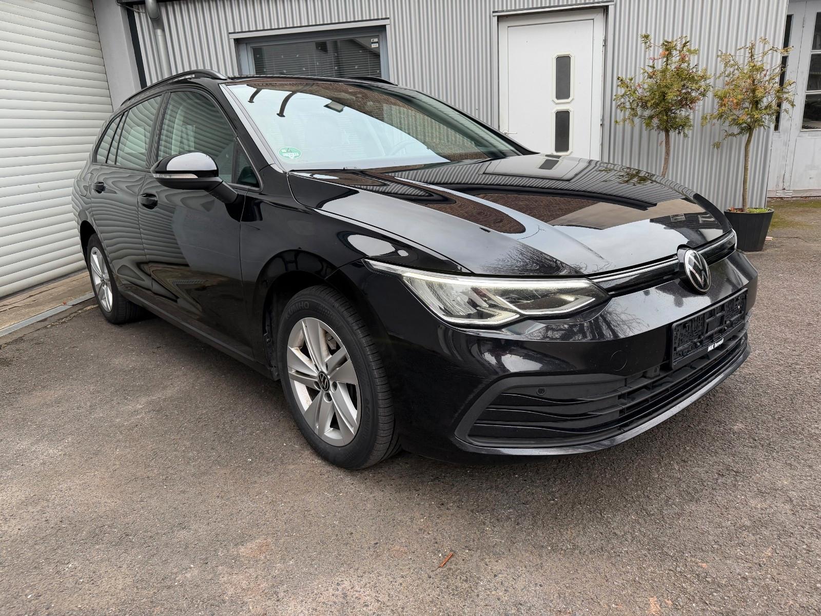 Volkswagen Golf VIII Variant Life LED Navi ACC Kamera SHZ