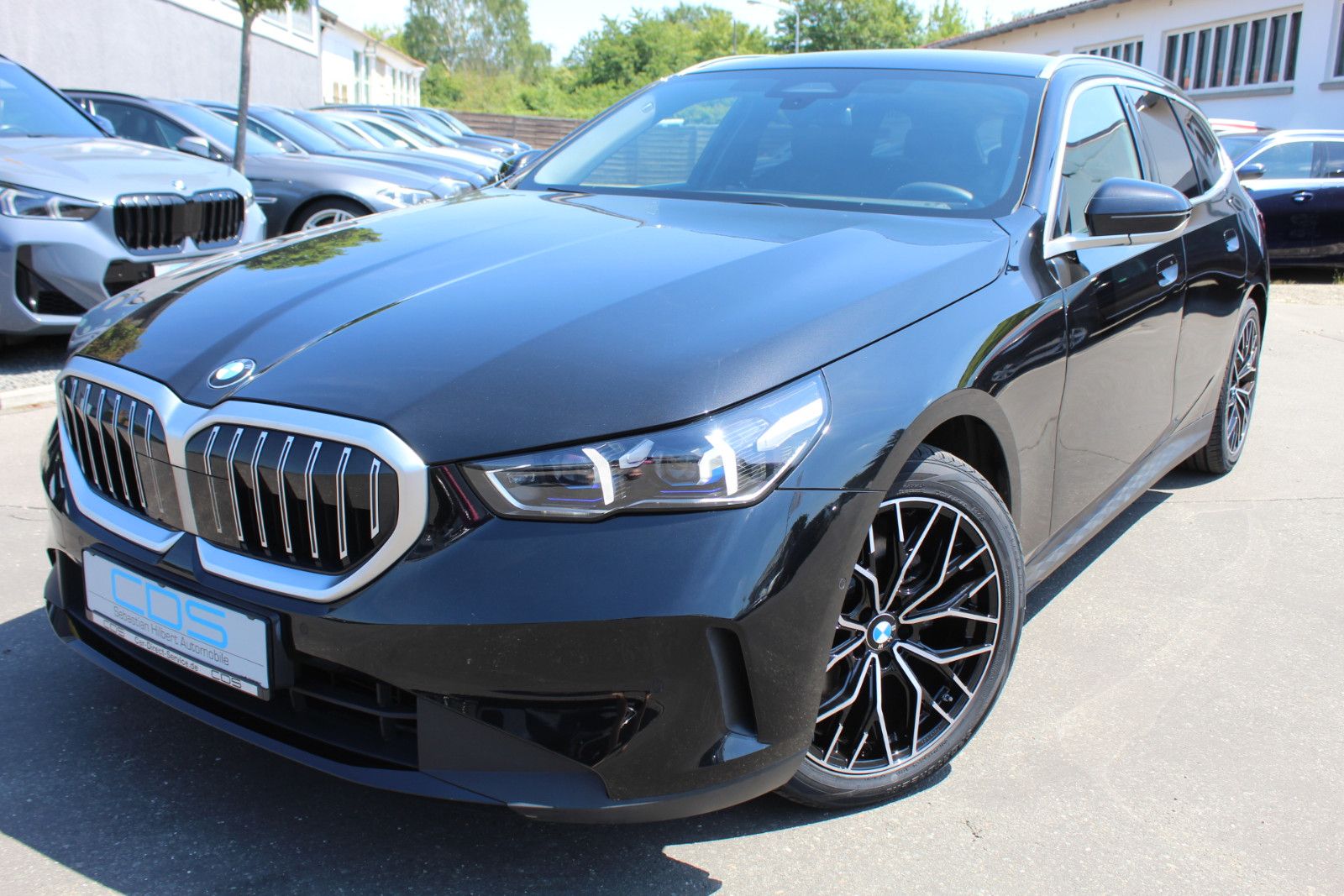 BMW 520d Tour. +V-Leder+19 Zoll+Kamera+DAB+Sitzh.