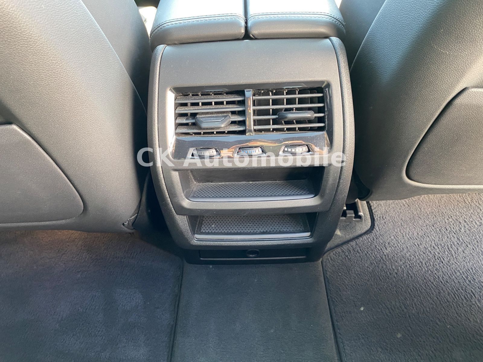 Fahrzeugabbildung BMW X5 xDrive 45e Individual/HeadUp/360°Kam/LED/AHK