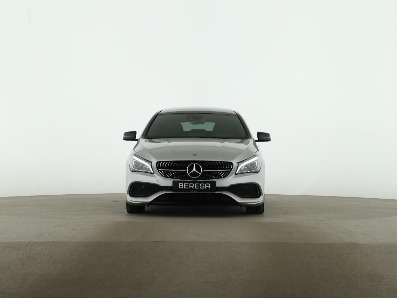 Mercedes-Benz CLA 200 SB AMG Night Pano AHK Kamera LED Harman