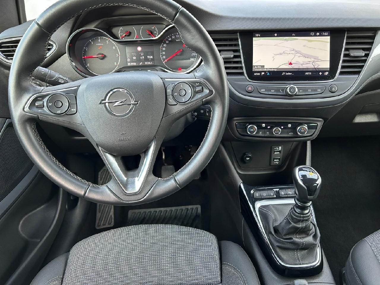 Fahrzeugabbildung Opel Crossland Elegance Paket