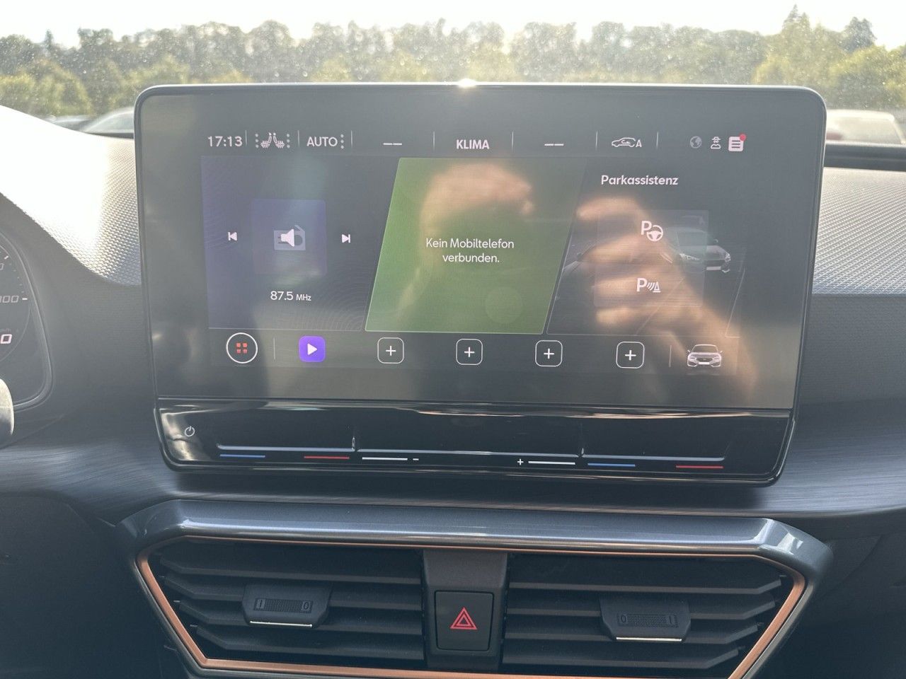 Fahrzeugabbildung CUPRA Leon 1.5 eTSI 150 PS DSG