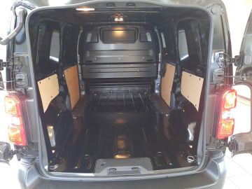Bild 8 Opel Vivaro Electric 75 kWh LED Spurhalteass. Rückfah