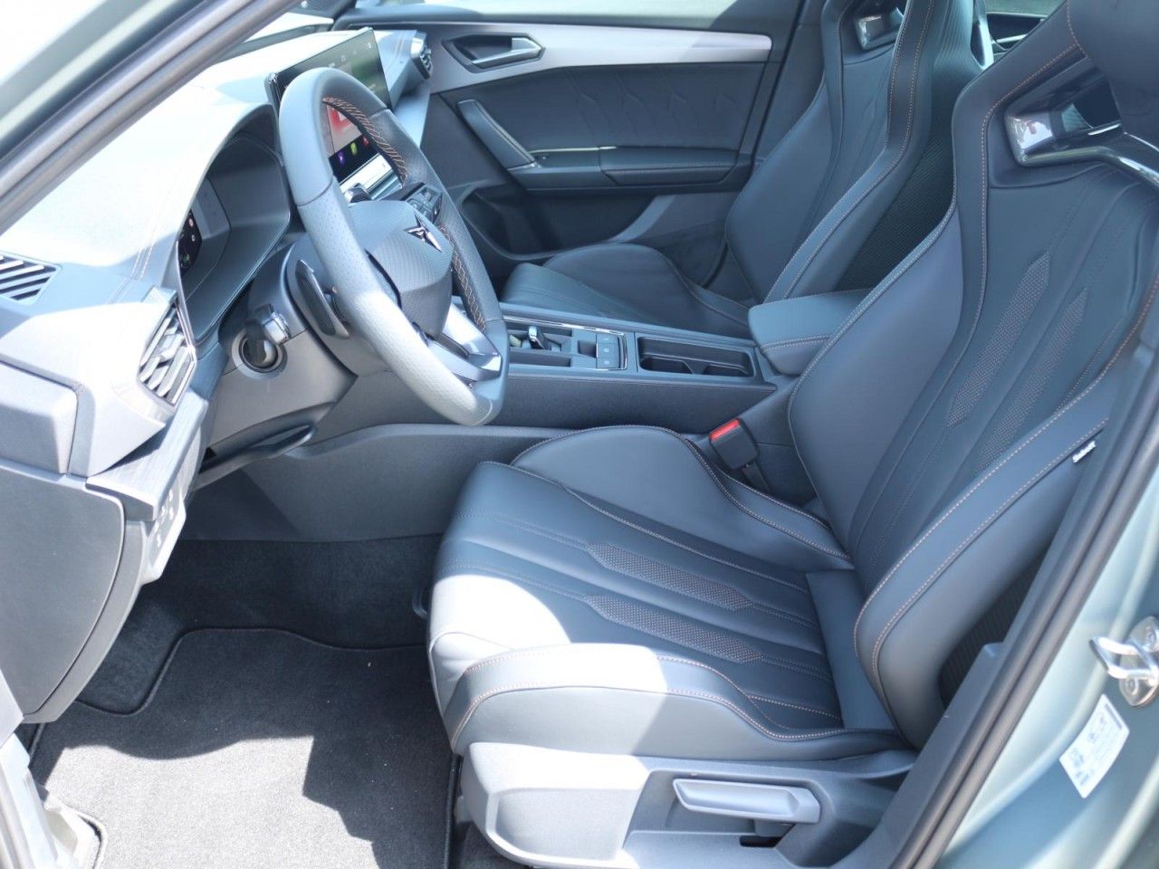 Fahrzeugabbildung CUPRA Formentor VZ5 Enceladus Edition