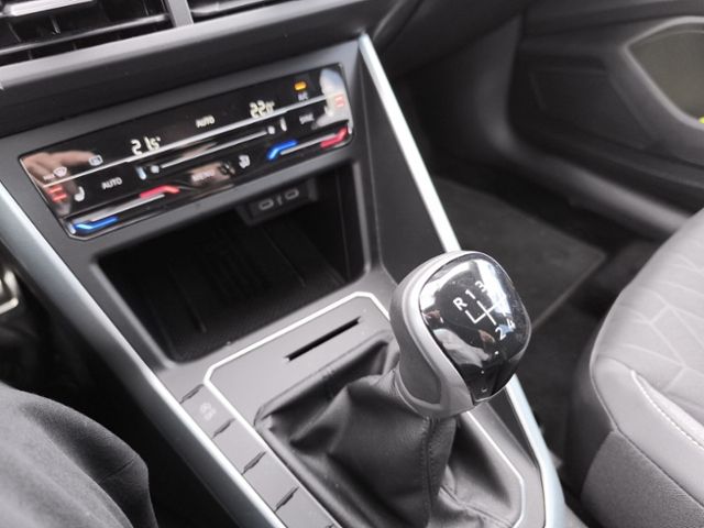Fahrzeugabbildung Volkswagen Taigo 1.0 TSI Goal LED ACC NAVI Allwetter 17"