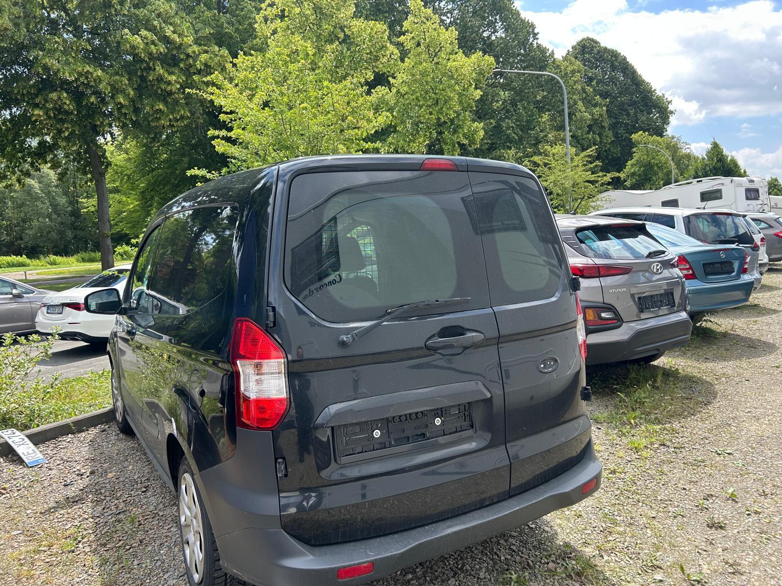 Ford Transit Courier Trend