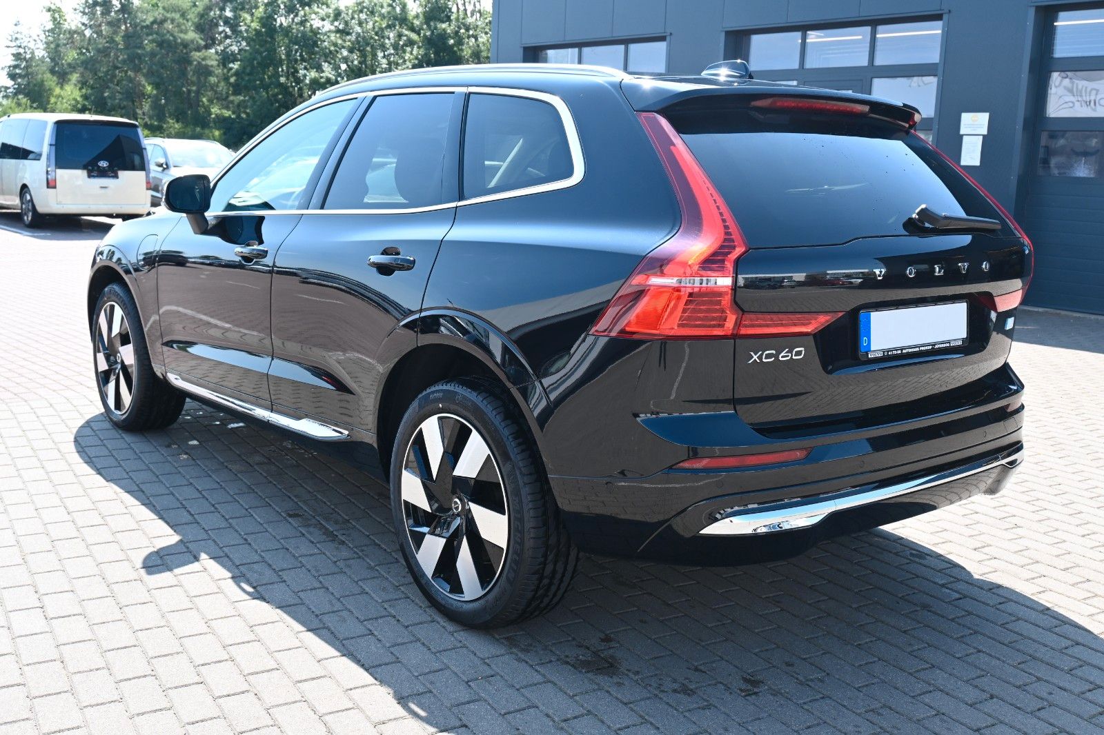 Fahrzeugabbildung Volvo XC 60 Plus Bright  T6 PHEV AWD*360°*Luft*H&K*