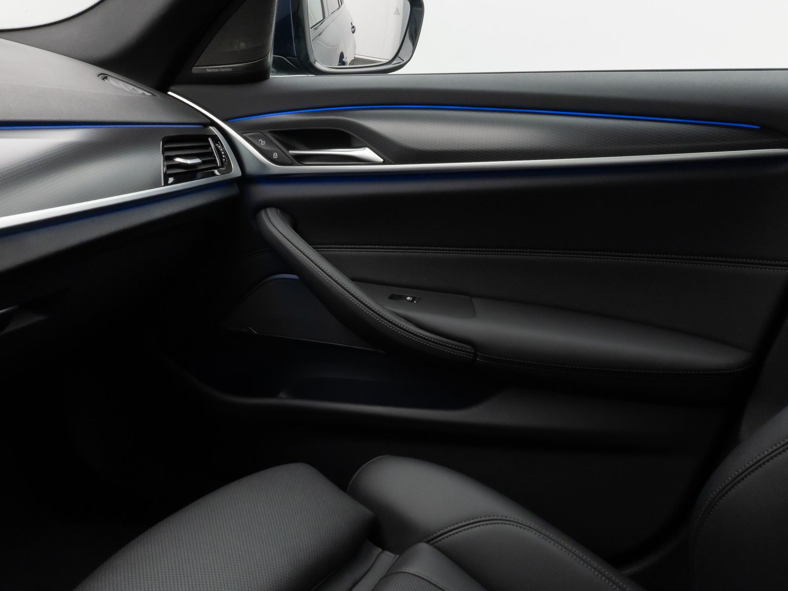Fahrzeugabbildung BMW 520d M Sport Pro Kamera HUD DAB H/K 4xKlima 19"
