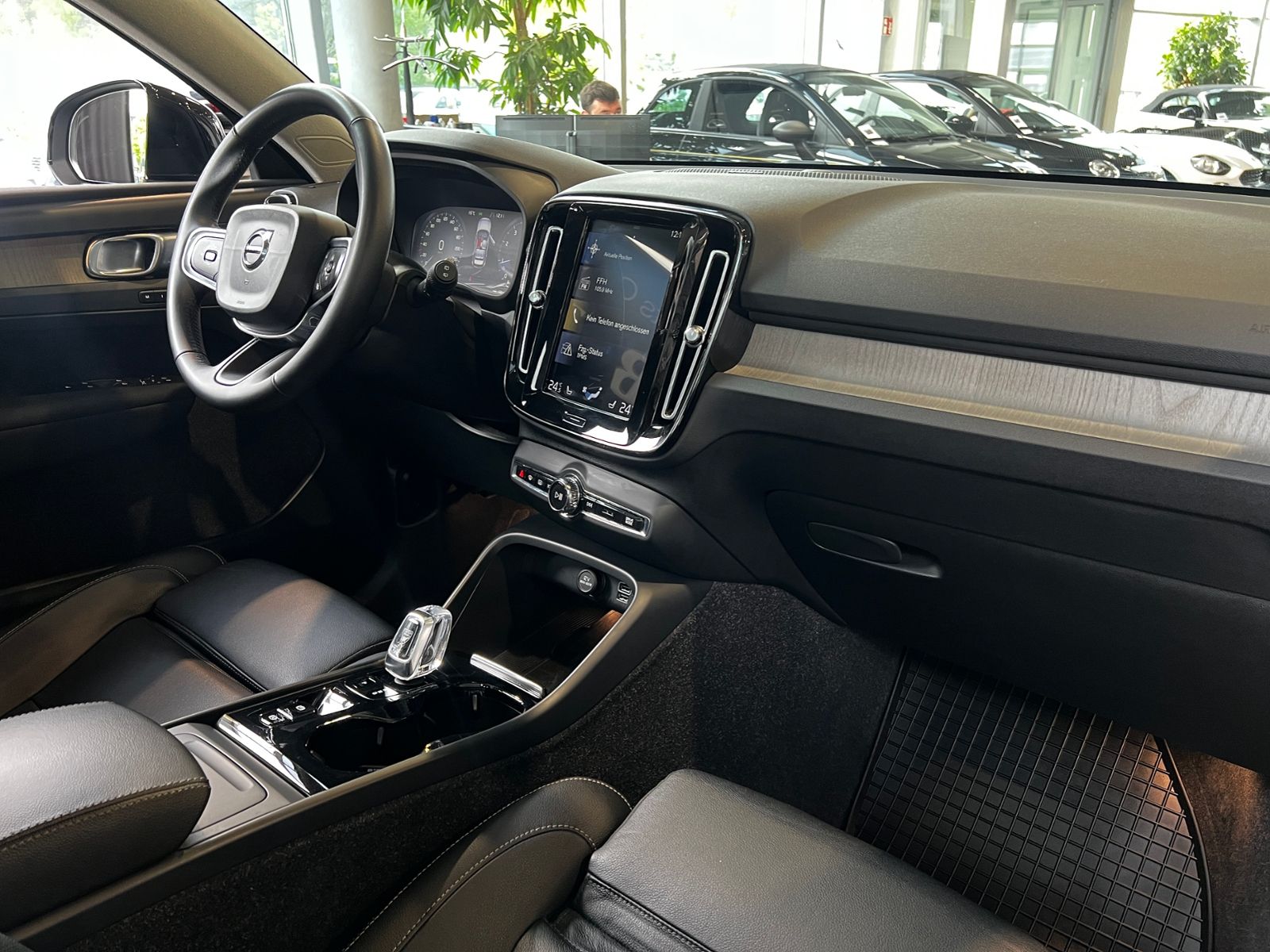 Fahrzeugabbildung Volvo XC40 Inscription LEDER NAVI PANO AHK 360°