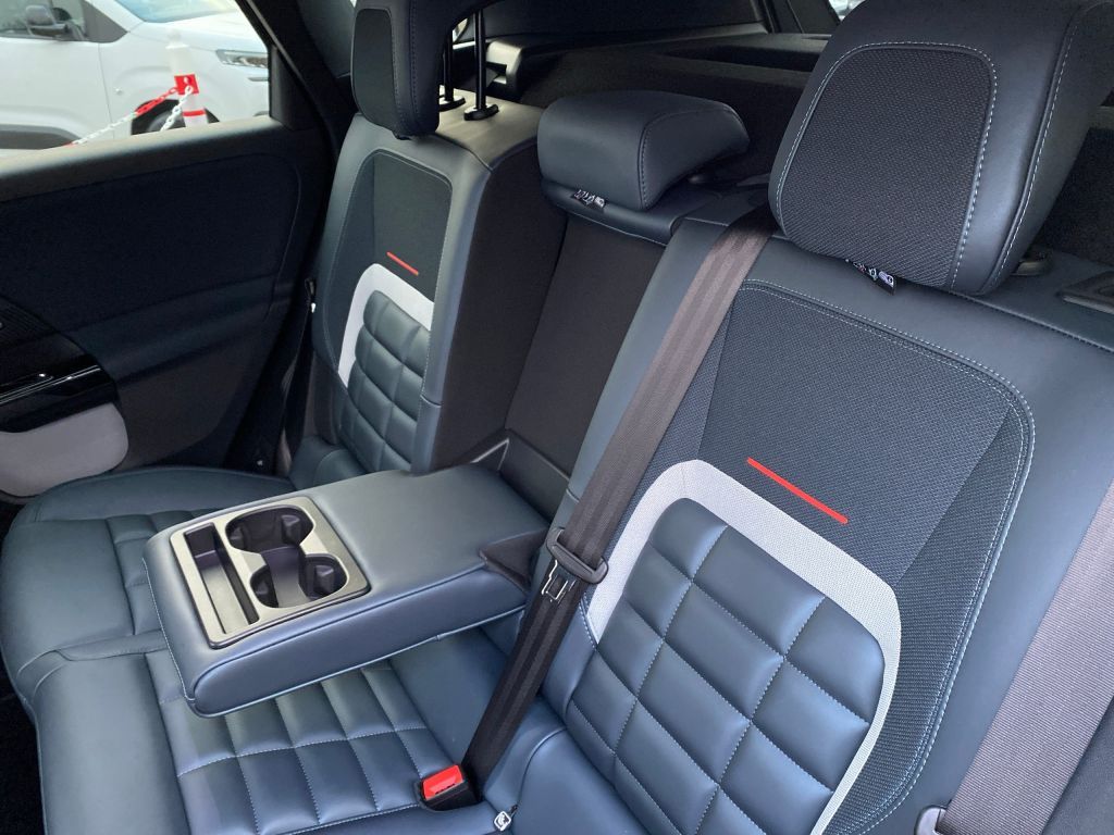 Fahrzeugabbildung Citroën C5 Aircross Hybrid Automatik 145 MAX *Allwetterr
