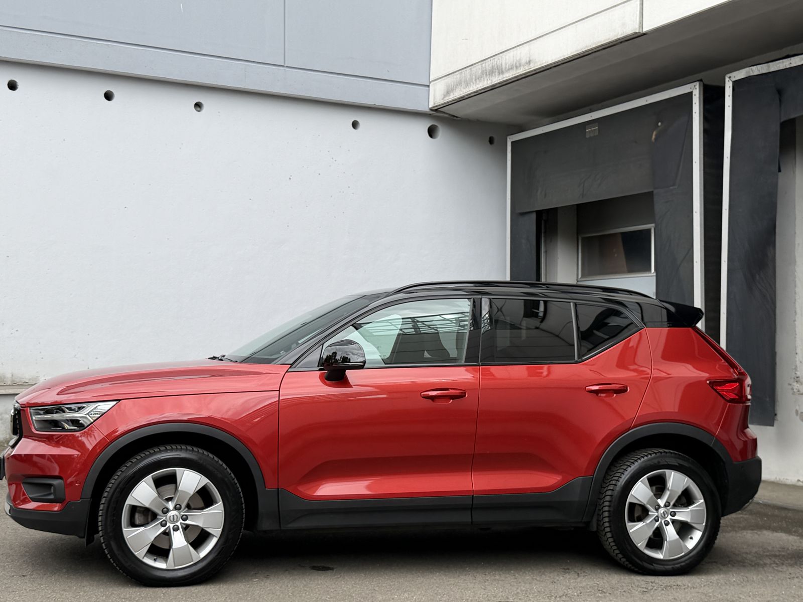 Volvo XC40 R Design AWD LED Navi VirtuelCockit Sensus foto 3