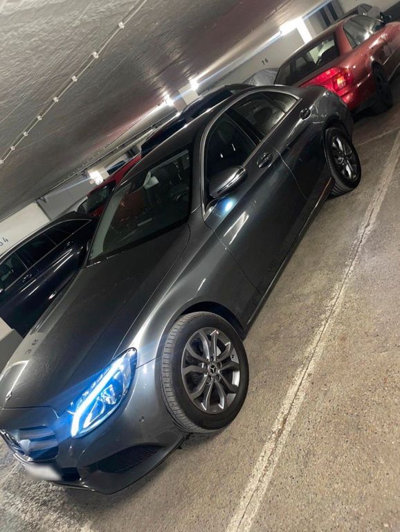 Image of Mercedes-Benz C 180