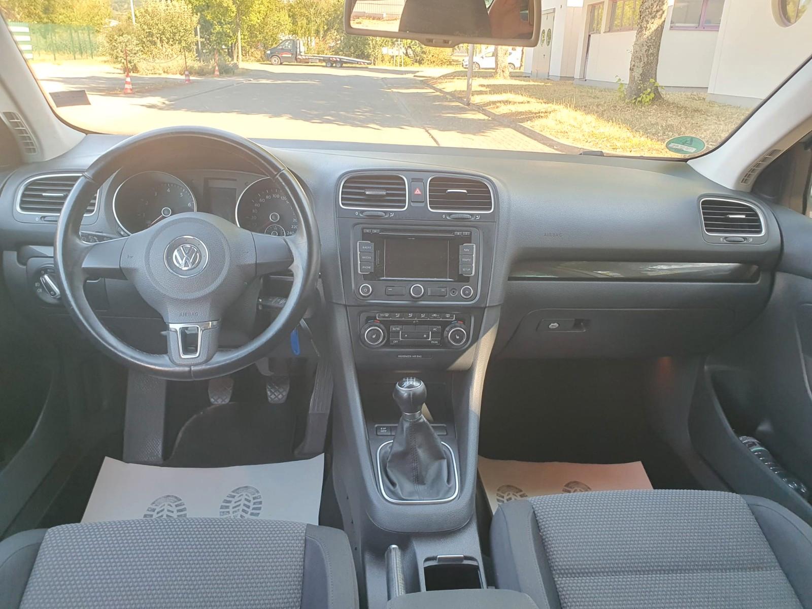 Volkswagen Golf 2010 — photo 13