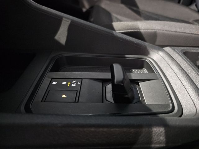 Fahrzeugabbildung Volkswagen Caddy Cargo Maxi 1.5 TSI DSG NAVI SHZ PDC GJR DA