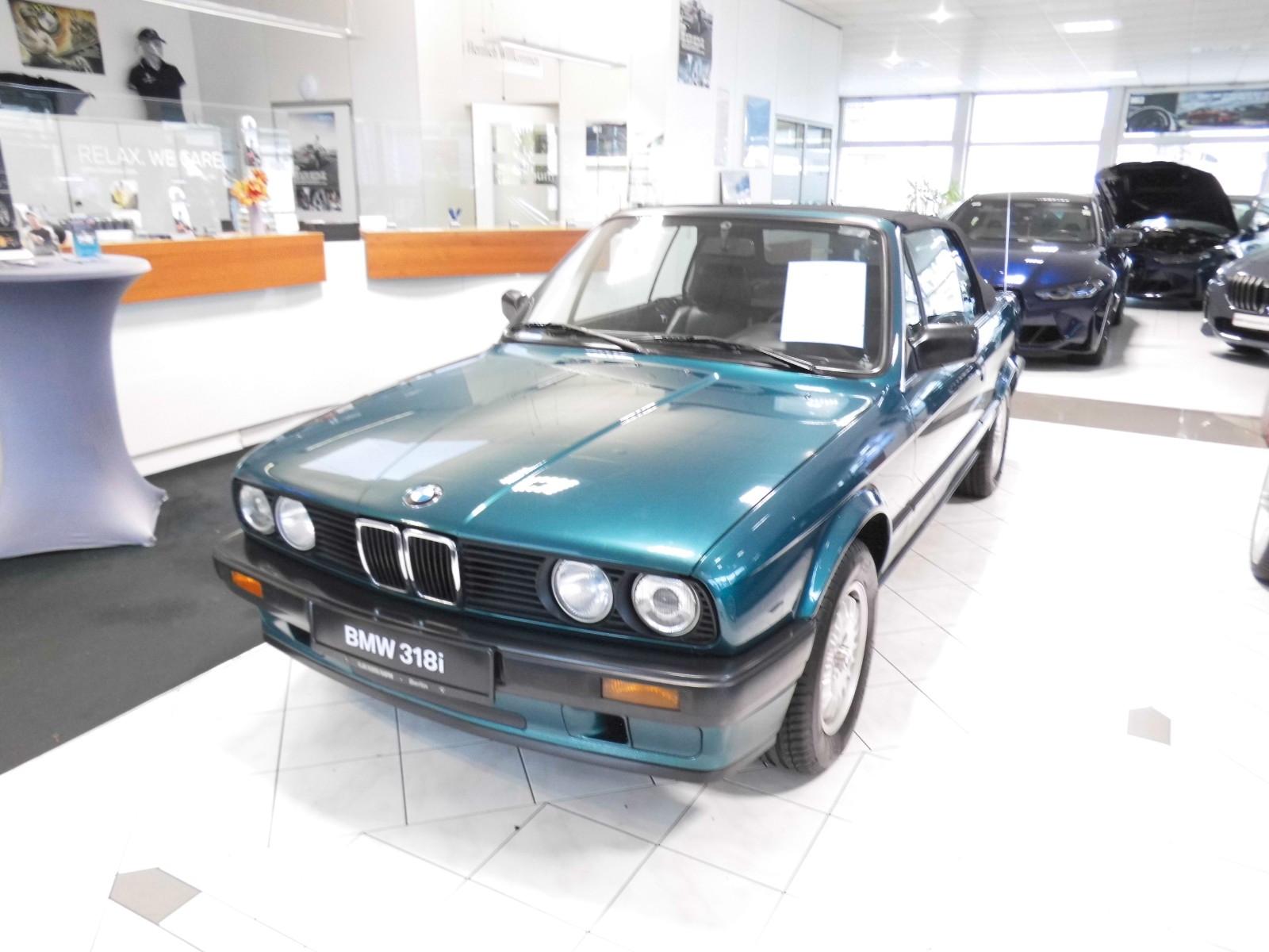 BMW 318iA Cabrio (E30) Leder aut. Verdeck  H-Kennz.