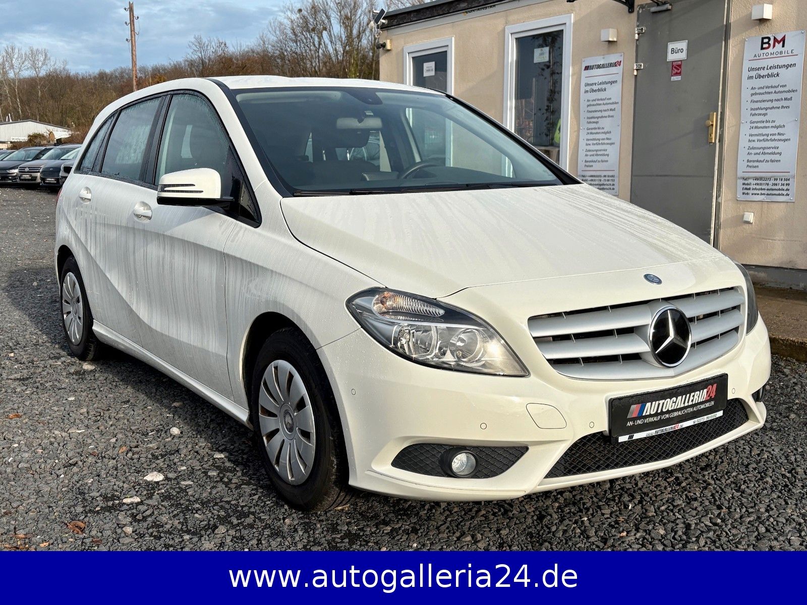 Fahrzeugabbildung Mercedes-Benz B 180 BE Klima PDC 1.HAND SPORTLENKRAD Sitzhzg