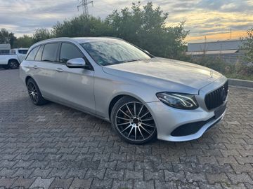 Mercedes E 220 - 6