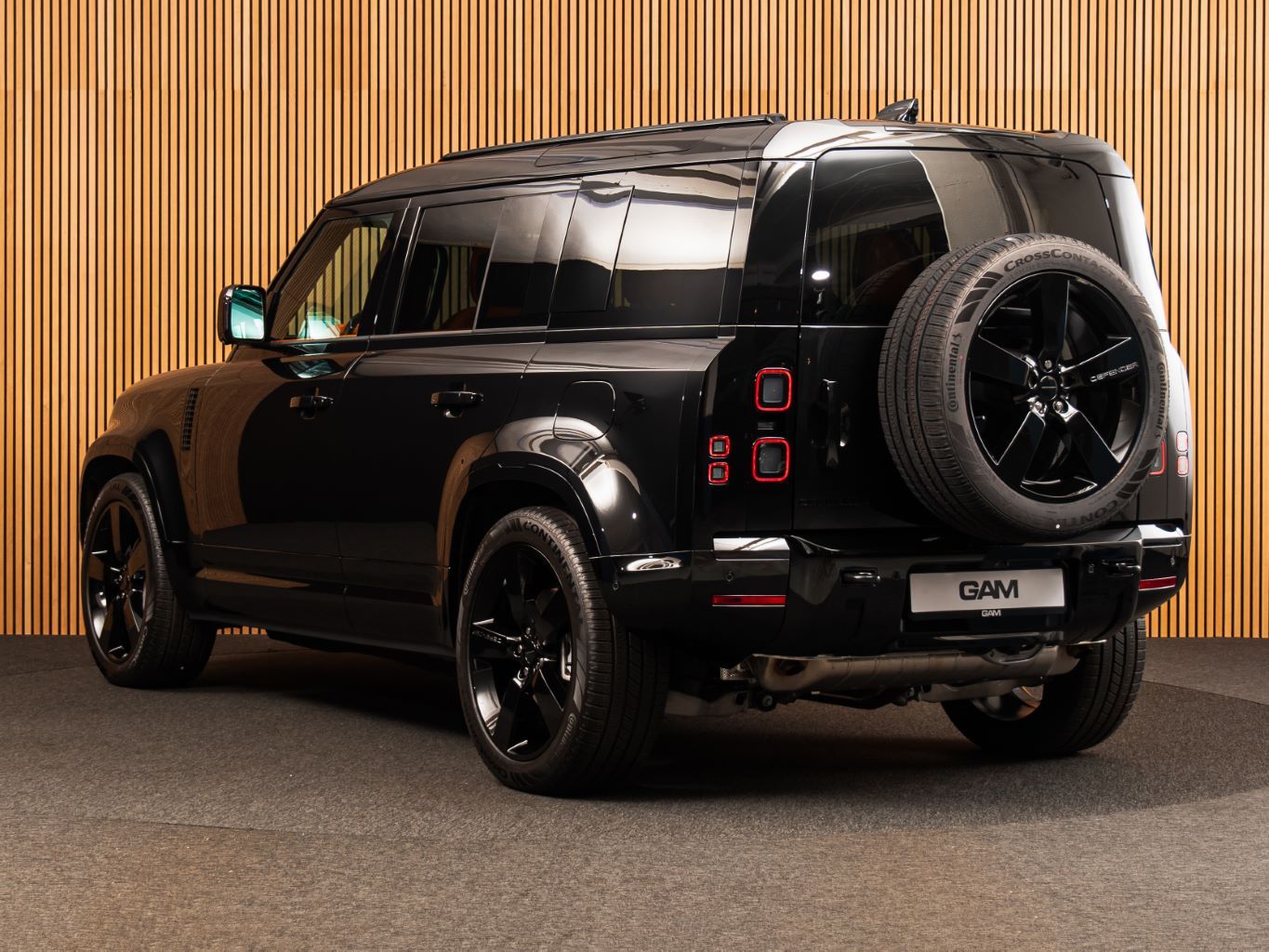 Land Rover Defender 110 X-Dynamic HSE P300e MY26-PANO-22" imagem 3