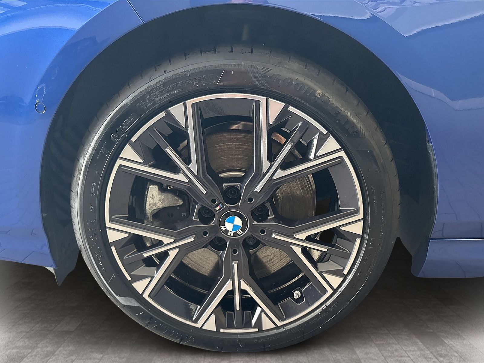 BMW 223 Gran Coupé - Bild 9