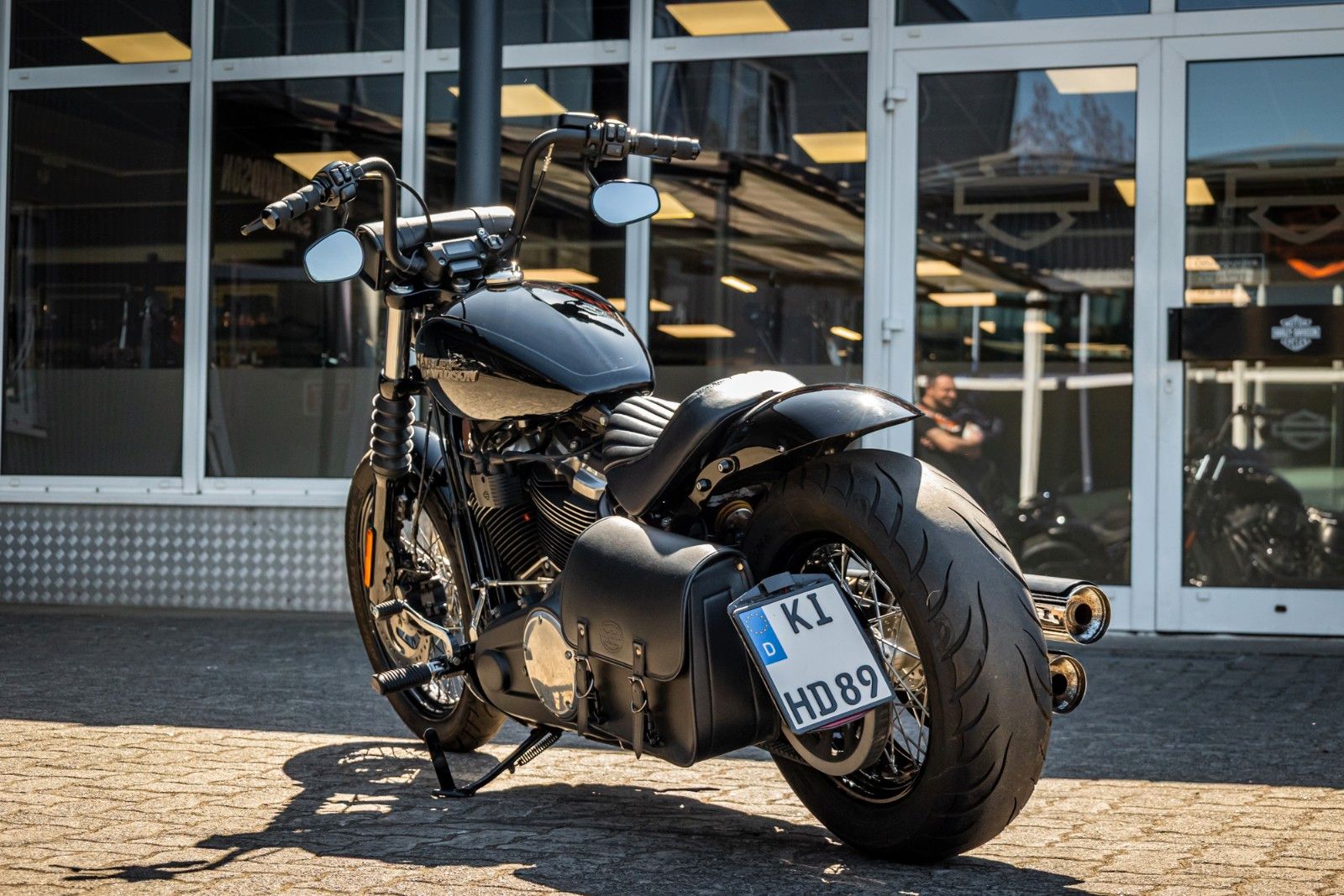 Fahrzeugabbildung Harley-Davidson STREET BOB FXBB - Heckumbau 200er Hinterreifen