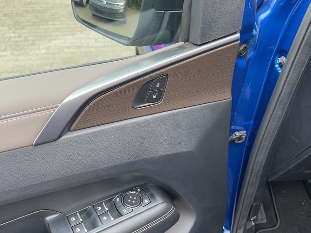 Amarok Style DC Motor: 3.0 TDI 177 kW Getriebe: 