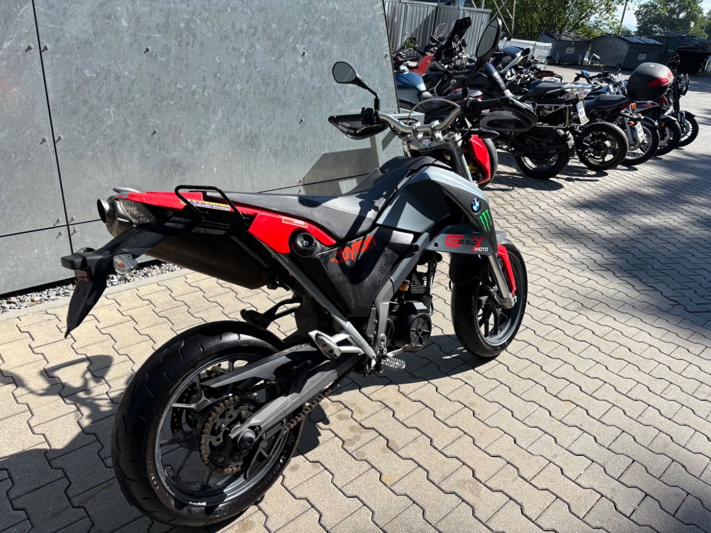 Fahrzeugabbildung BMW G 650 Xmoto