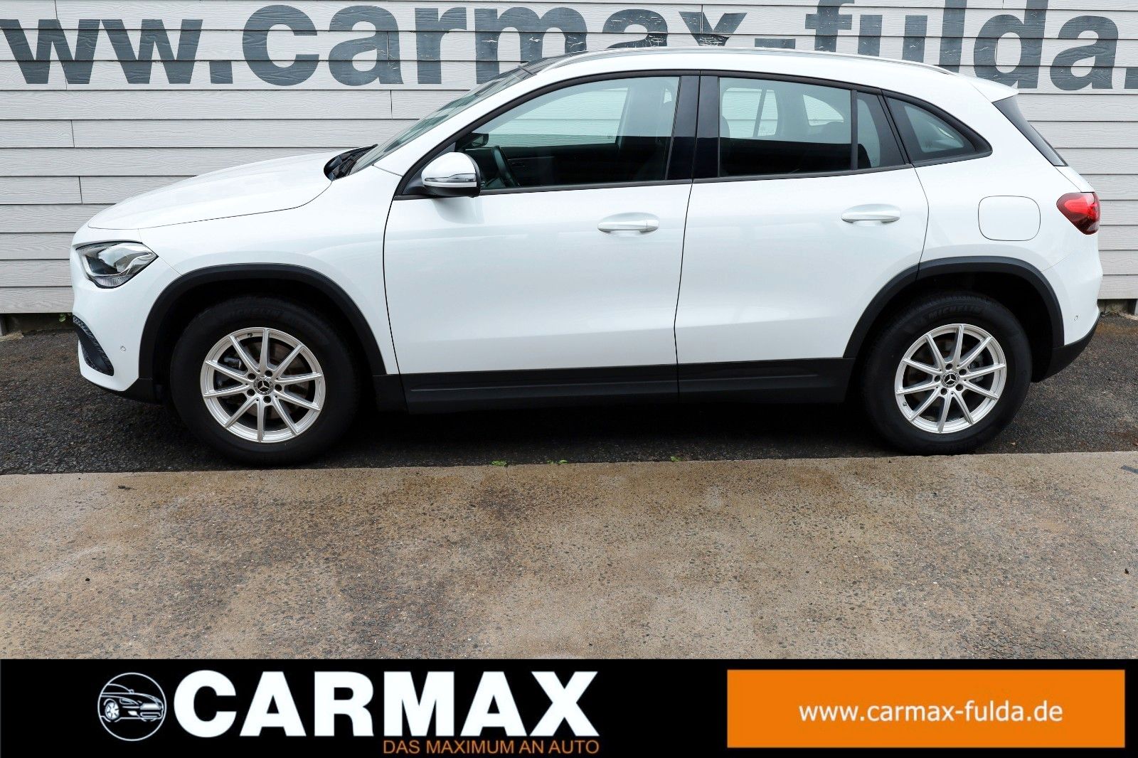 Fahrzeugabbildung Mercedes-Benz GLA 200 d,T.Leder,Navi,LED,Kamera,ACC,Panor.,AHK