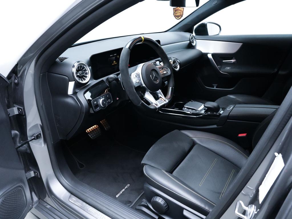 Mercedes-Benz A 45 AMG