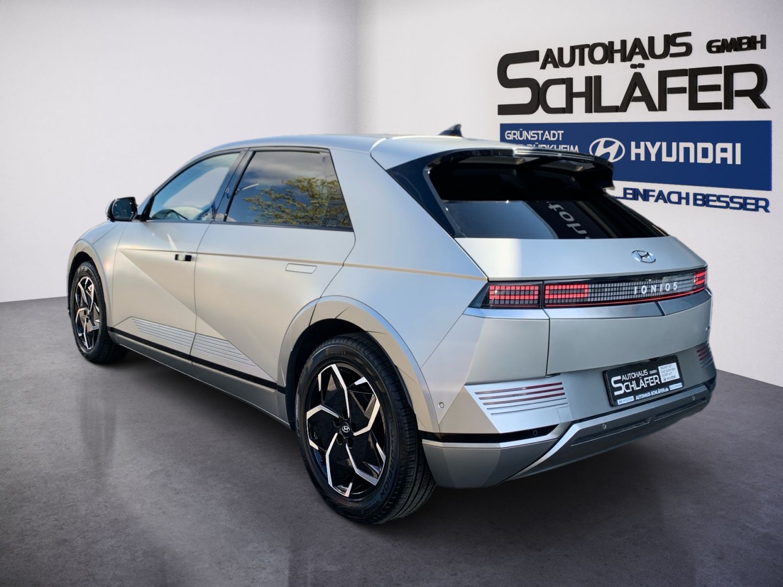 Fahrzeugabbildung Hyundai IONIQ 5 Uniq 4WD 72,6 kWh 1Hd