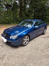 Mercedes-Benz CLK 320 AVANTGARDE Avantgarde - blaue Mercedes-Benz CLK 320